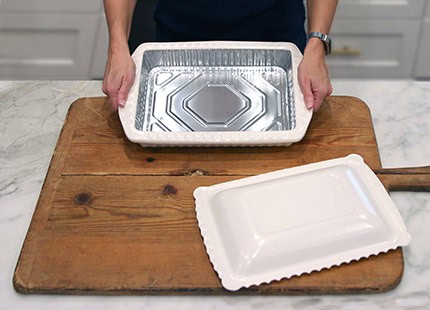  Foil Decor Serving Carrier for 9x13x2 Foil Pans, Heat Resistant  w/Handles, Lid Locks in Place for Safe and Easy Carrying, Lid Doubles as a  Serving Dish, 1 Foil Pan included, BPA